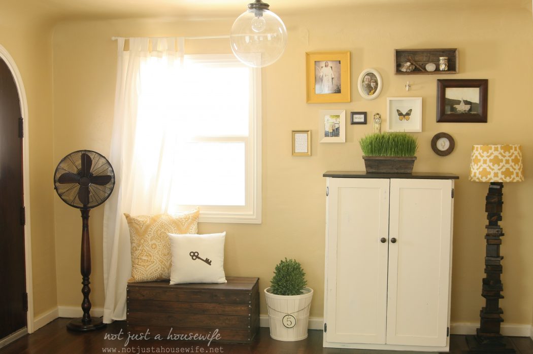 Choose a New Color for Your Home in The New Year 12 family room floor fan