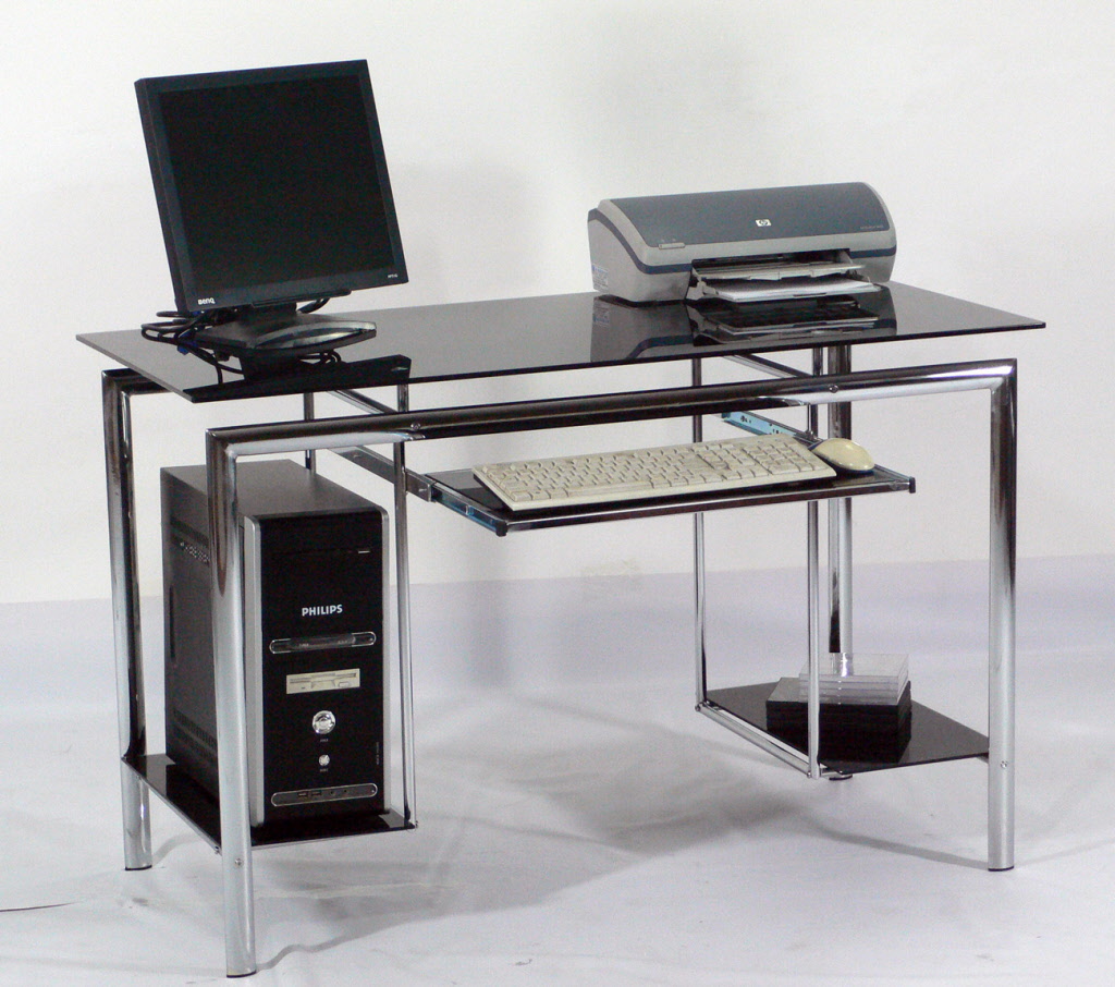 office blanco computer desk