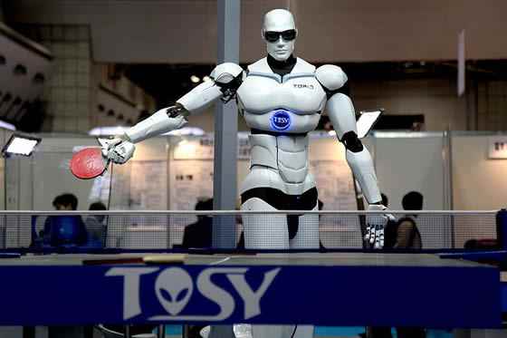 robot-playing-ping-pong-in-tokyo 7 Newest Robot Generations and Their Uses