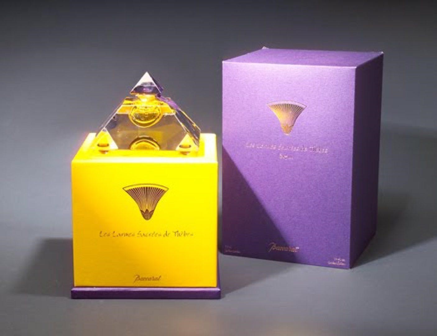 10 Most Expensive Perfumes for Women in The World 6 Baccarat Les Larmes Sacrees de Thebes 10 Most Expensive Perfumes for Women in The World - 6 Most Expensive Perfumes for Women