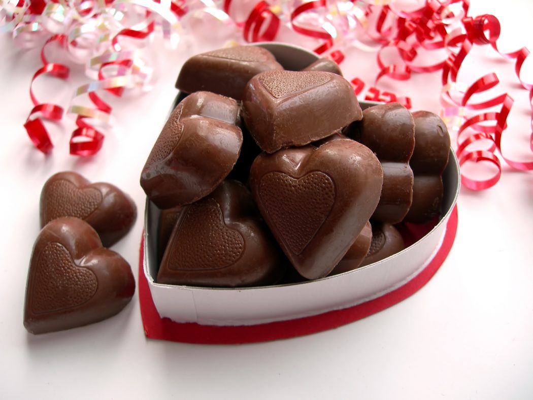 Chocolates_and_Ribbon