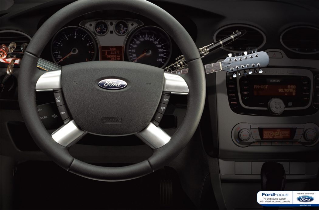 40 Most Creative and Dazzling Auto Ads 27 FordFocus Hi end stereo