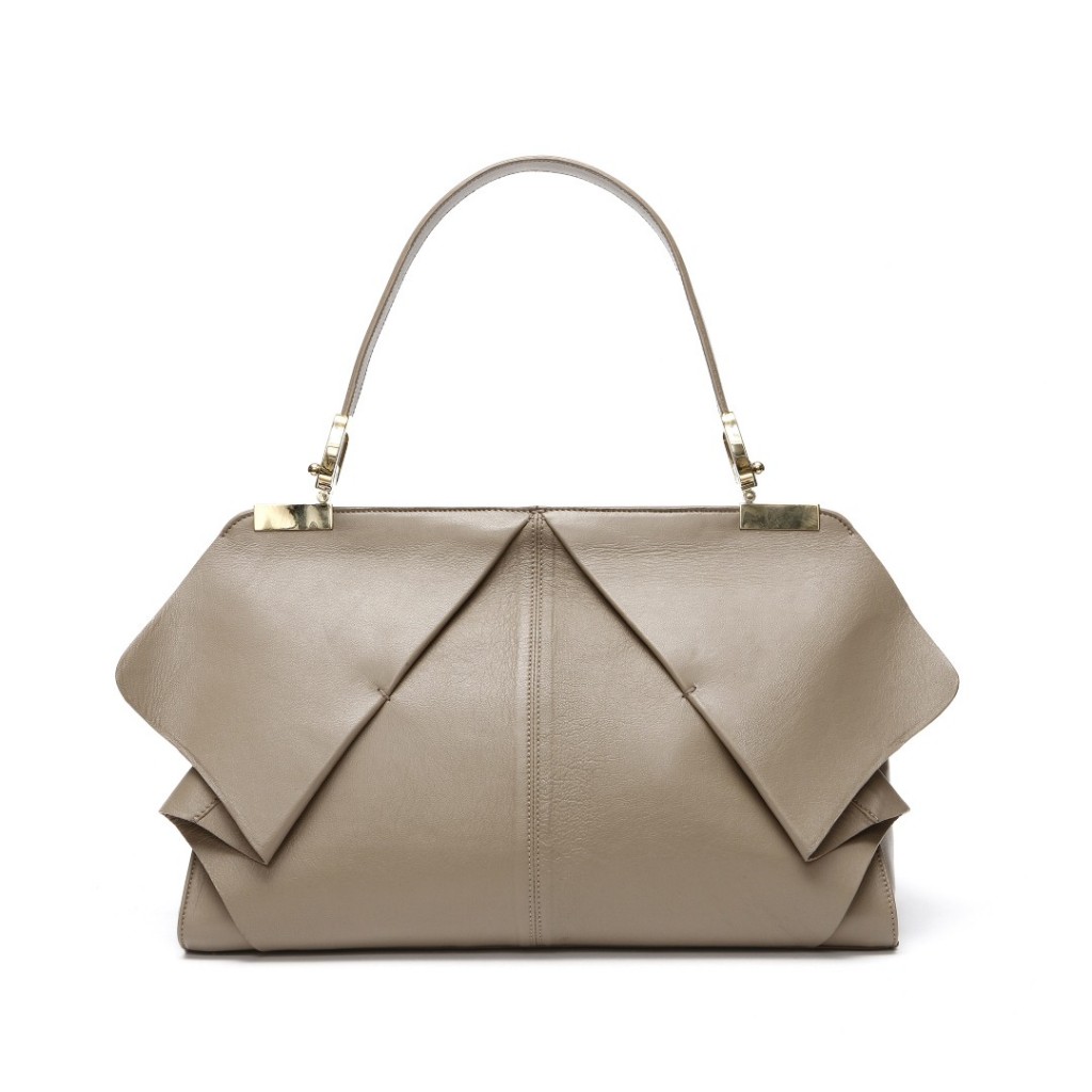 Giselle-Blumarine-Handbags-Fall-Winter-Photo-4-1024x1024 20+ Most Stylish Celebrity Bags