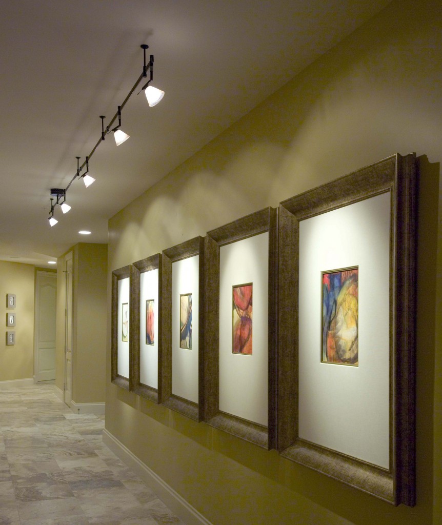 LEDs 10 uses in Architecture 47 Light-each-piece-of-art-is-lit-862x1024