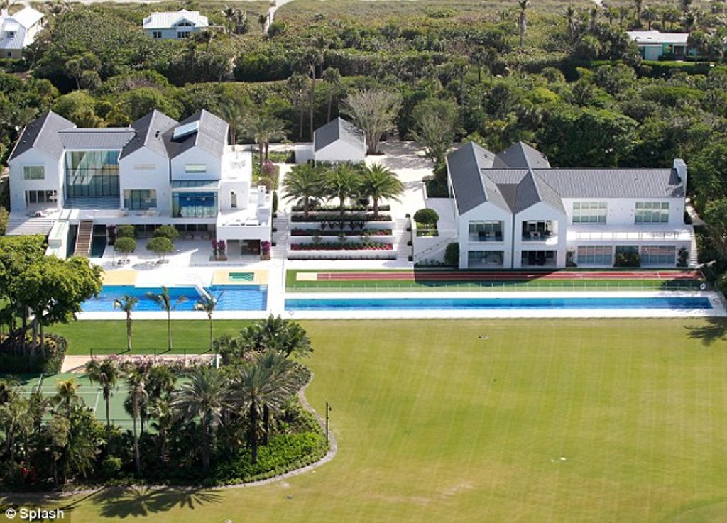 New home Tiger Woods is preparing to move into this new mansion in Jupiter, Florida