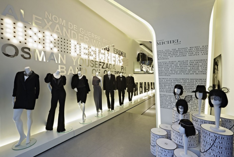 The V2K Nisantasi Store fashion retail design
