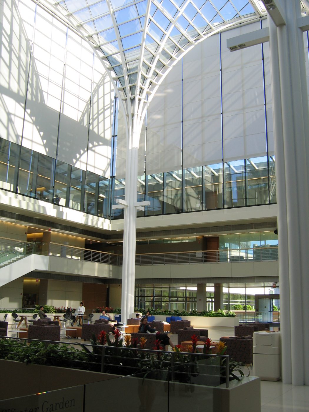 University of chicago business school atrium