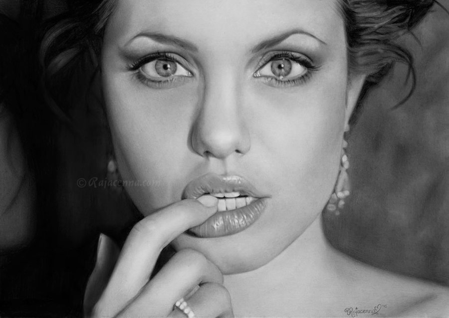 angelina_jolie_by_rajacenna-d2zfg9l Stunningly And Incredibly Realistic Pencil Portraits