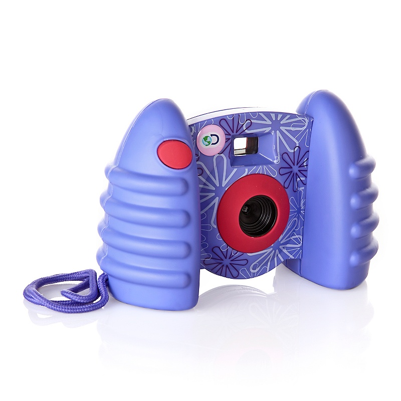 discovery-kids-usb-compatible-digital-camera-with-video-d-00010101000000201670 15 Creative giveaways ideas for kids