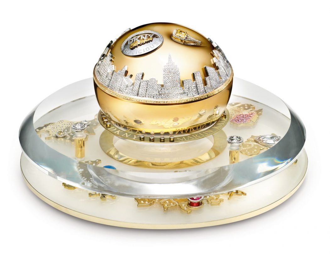 dkny-2011-golden-delicious-million-dollar-bottle-set-hi-res 10 Most Expensive Perfumes for Women in The World