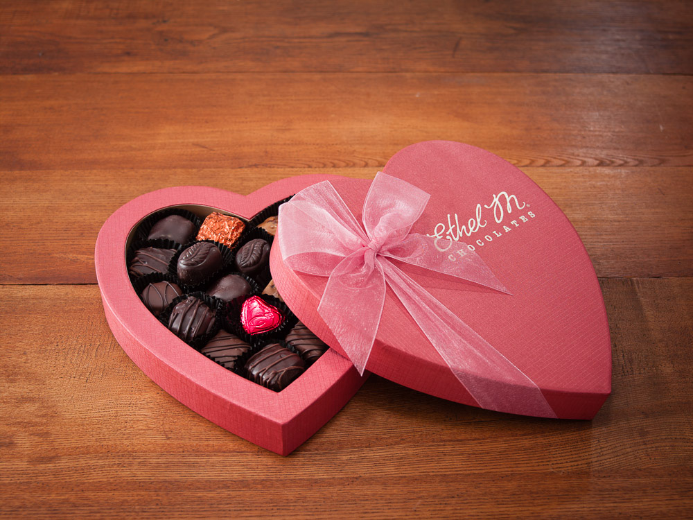 heart 35 Most Mouthwatering Romantic Chocolate Gifts