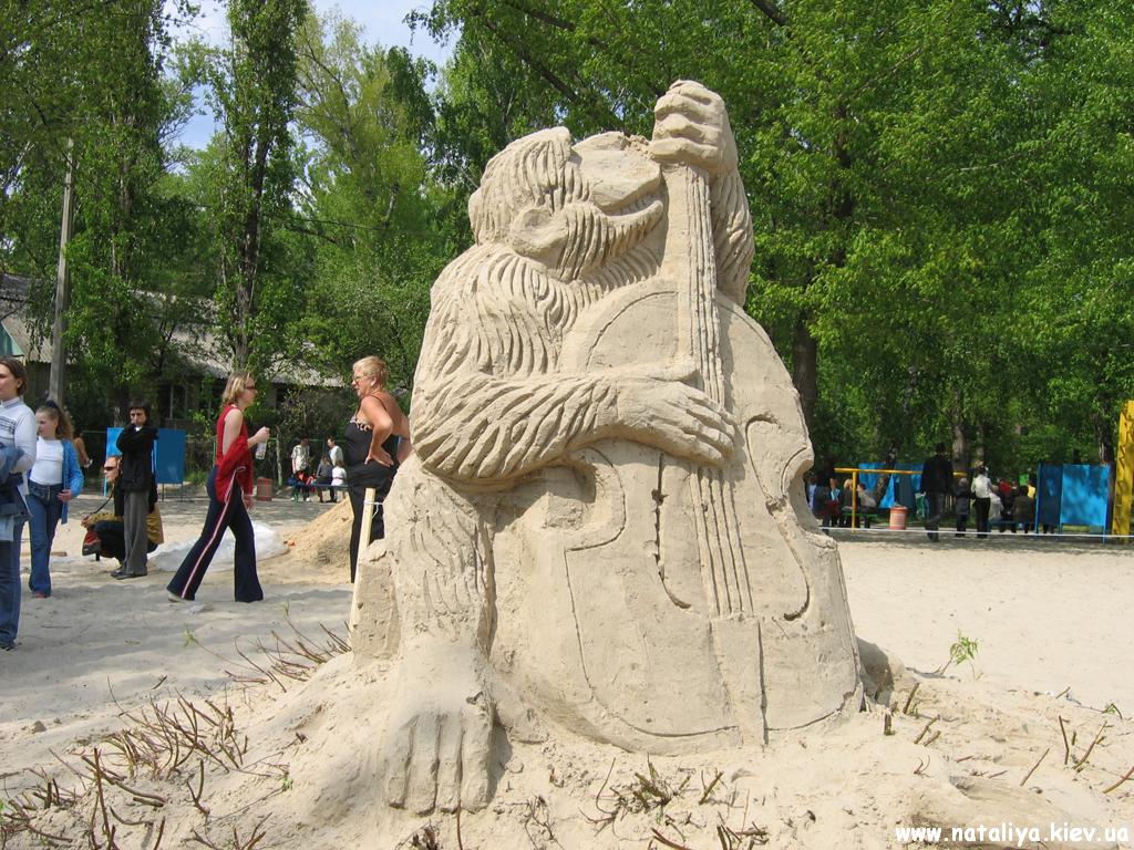 Learn How to Make Sand Art By Following These Easy Steps 35 monkey