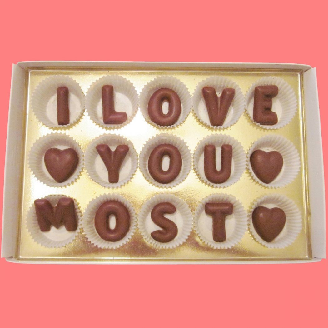 personalized 35 Most Mouthwatering Romantic Chocolate Gifts