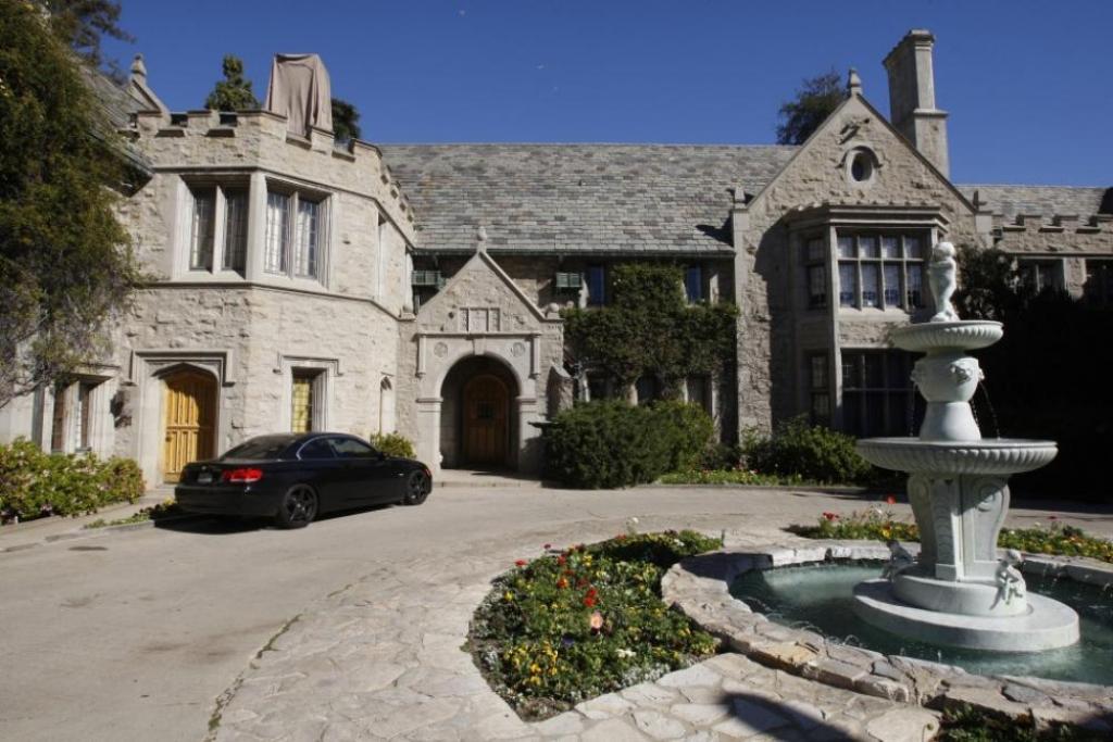 playboy mansion in los angeles