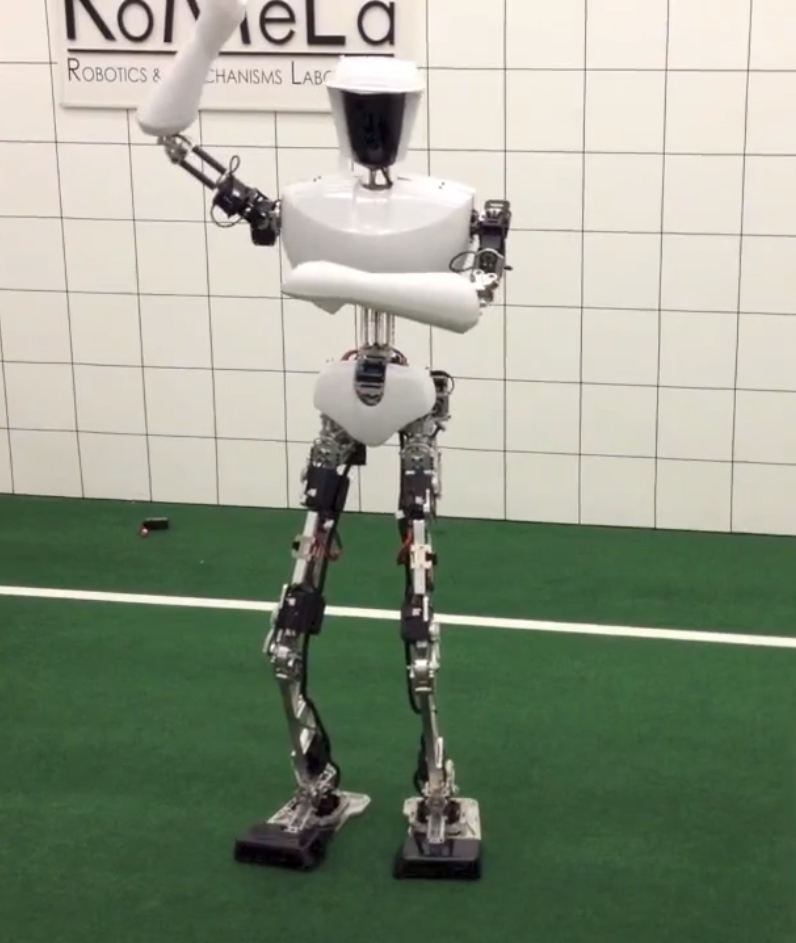 robot-gangnam Are you stressed? Watch these Robots Dancing Gangnam Style