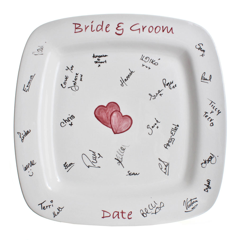 20 unique wedding giveaways ideas 66 signature-plate-creative-wedding-guest-book.original