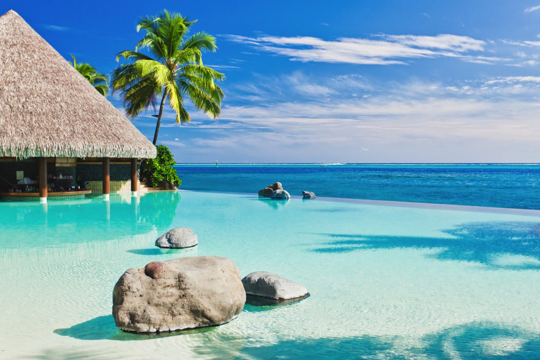 Top 10 Most Luxurious Honeymoon Destinations 24 Taiti