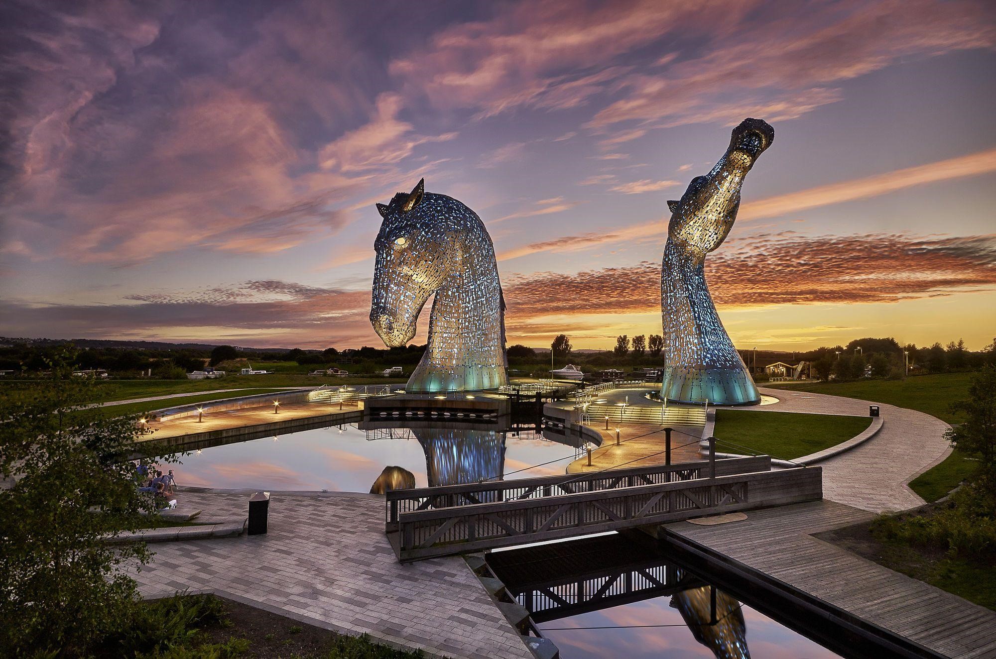 The Kelpies 10 Most Inspiring Installations Around The World - 11