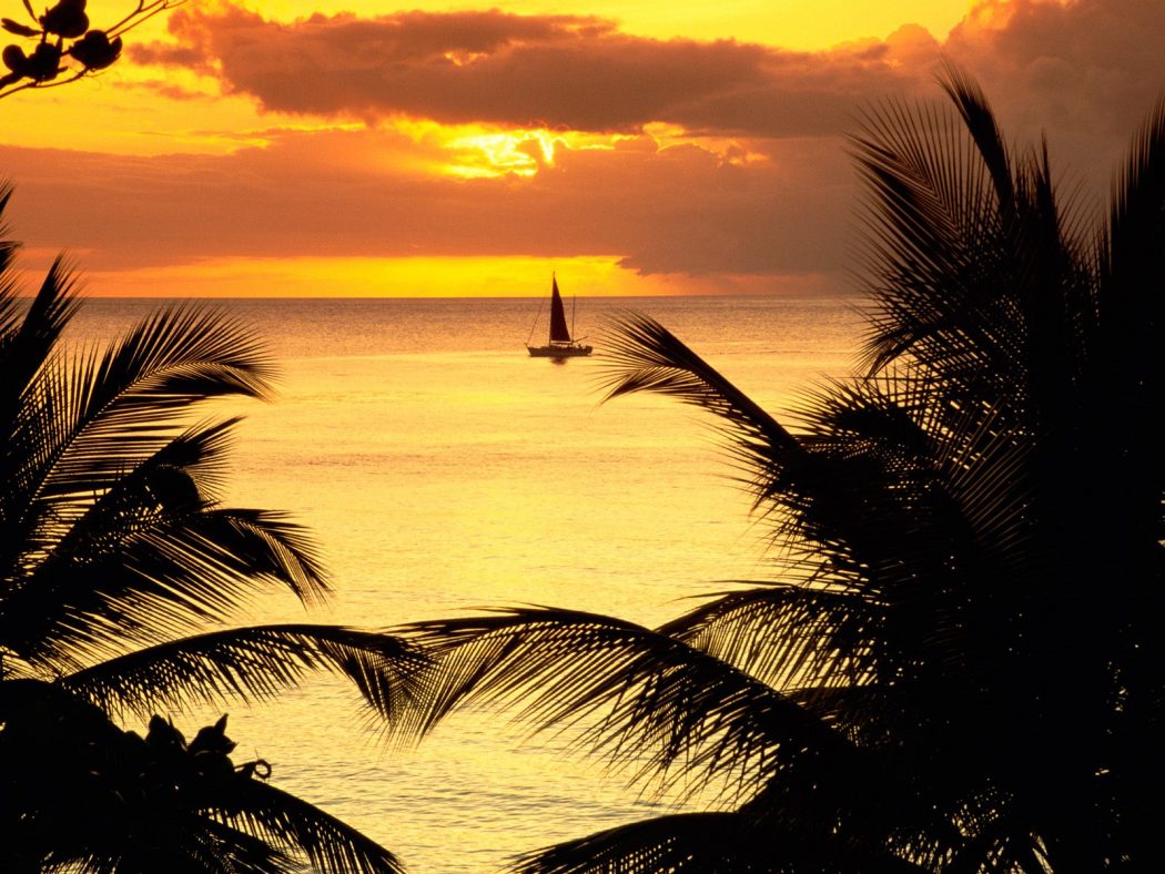 Top 10 Most Luxurious Honeymoon Destinations 37 beautiful st lucia sunset