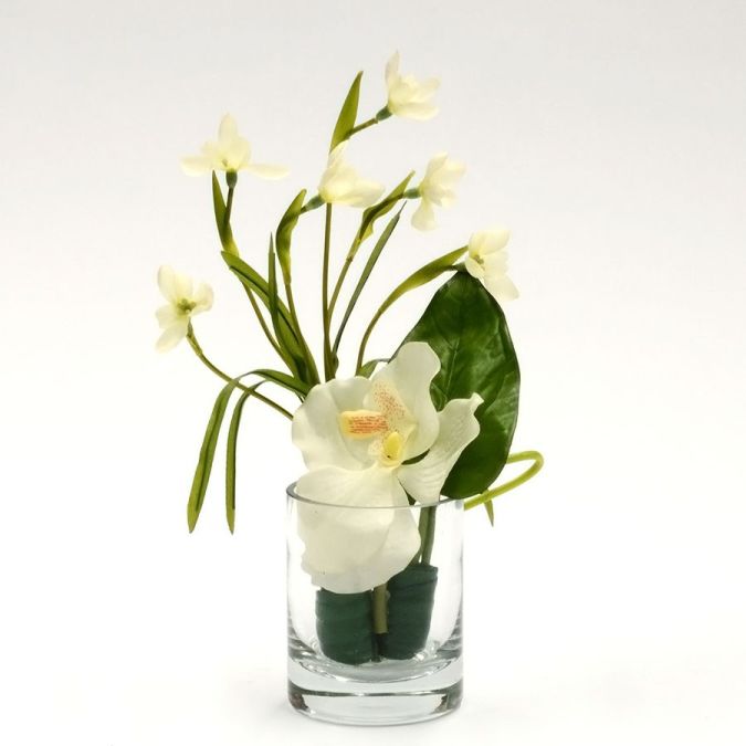 Iris Glass Arrangement White LowRes