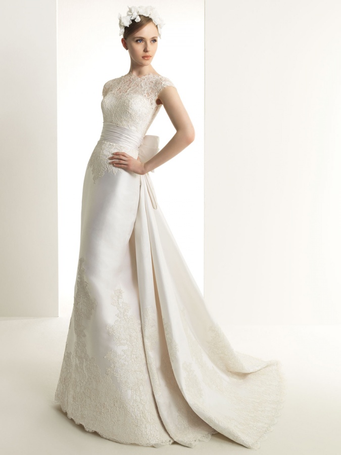 Modern-Sheath-Scoop-Bodice-Natural-Short-Sleeves-Wedding-Dresses-DS0061