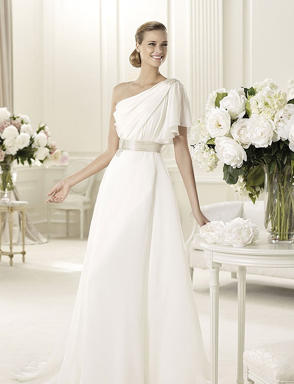 Modern-and-Elegant-Spanish-Style-Wedding-Dresses-with-white-Color-2