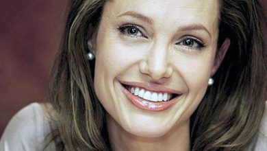 The Secret of Angelina Jolie's Double Mastectomy Is Now Revealed 98 angelina jolie The Secret of Angelina Jolie's Double Mastectomy Is Now Revealed - 8 using flowers