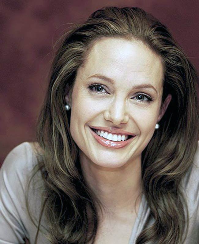 angelina-jolie The Secret of Angelina Jolie's Double Mastectomy Is Now Revealed