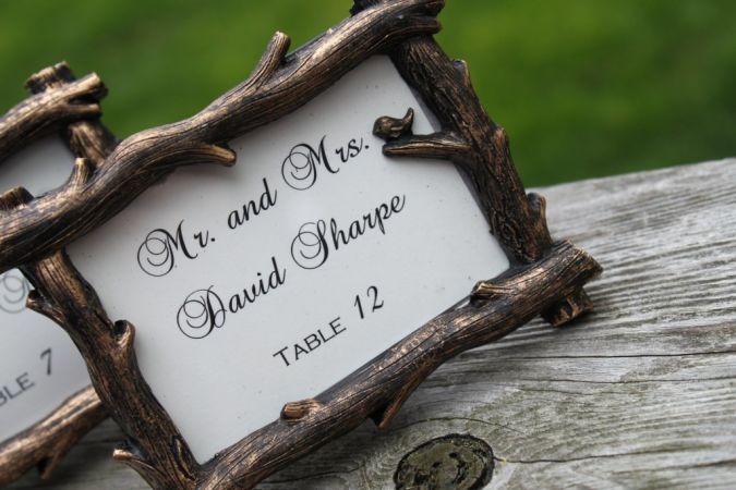 handmade-wedding-finds-for-fall-weddings-escort-card-frames.original