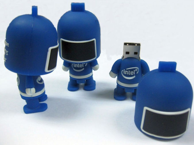 robot-USB-flash-drive Best 10 Robot Gift Ideas