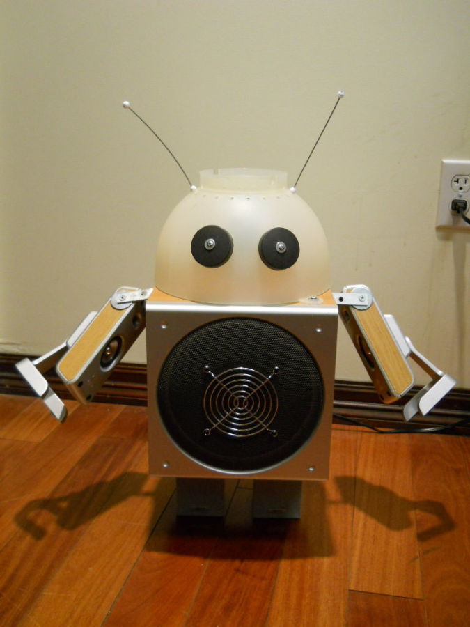 robot1 35 Amazing Robo Lamps for Your Children's Room