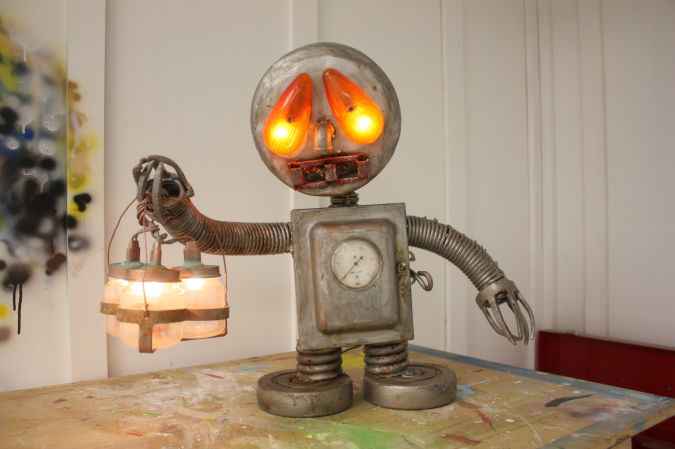 sad-robot 35 Amazing Robo Lamps for Your Children's Room
