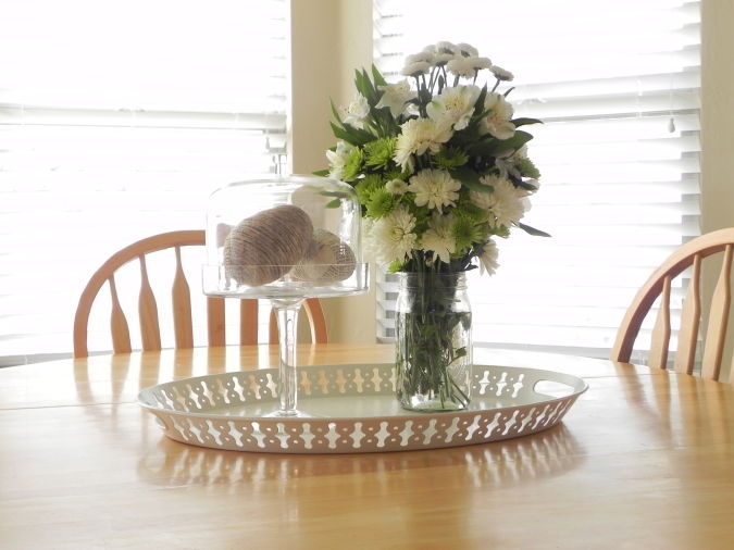 How to Decorate Your Home Using Flowers 19 white