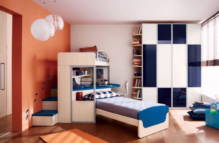 Boys-room-with-white-orange-wall-single-bunk-bed-and-study-space Fascinating and Stunning Designs for Children's Bedroom
