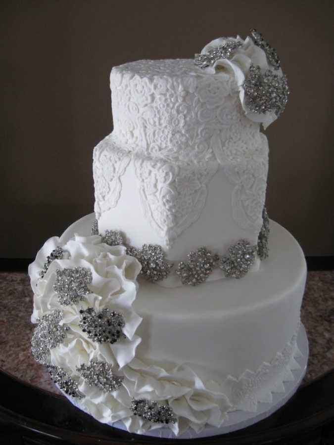 50 Mouthwatering and Wonderful Wedding Cakes 24 Brooches-ruffles-lace-wedding-cake-nashville