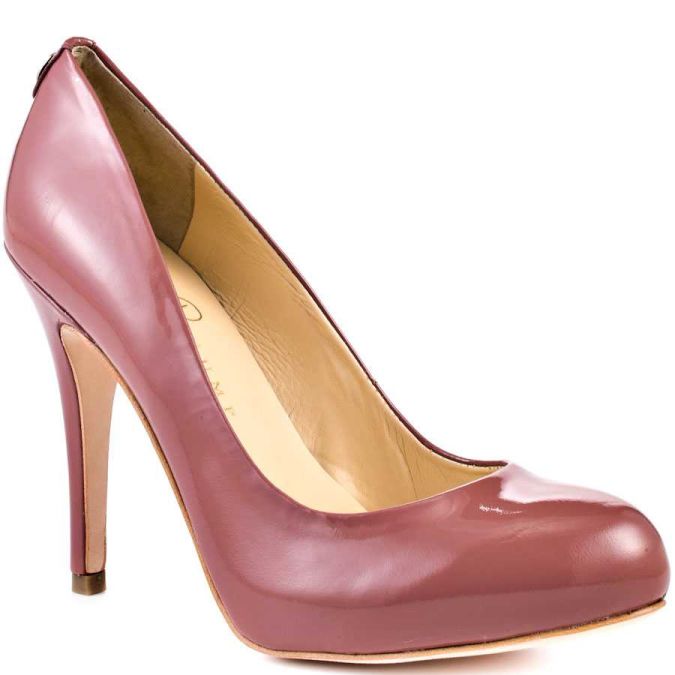 High-heels-womens-shoes-33981541-900-900 Wearing High Heels Makes You Look Slimmer