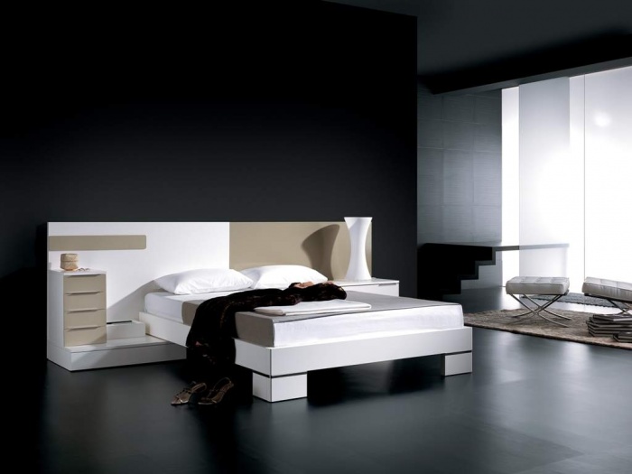 Luxury-Bed-Room-Home-Decors-4