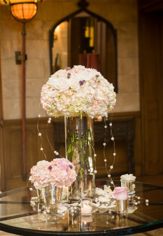 Mercury-Glass-Tall-and-Low-Centerpieces 50 Fabulous and Breathtaking Wedding Centerpieces