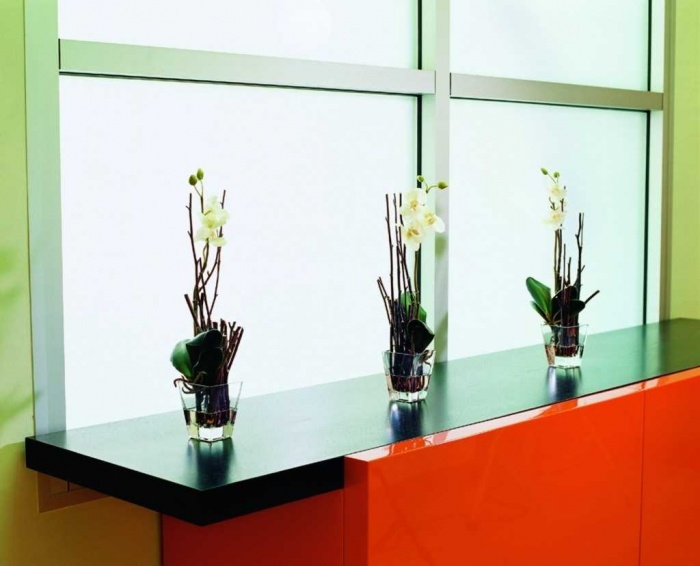 Modern-Home-Accessories-Flowers