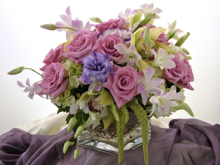 PINK_AND_PURPLE 50 Fabulous and Breathtaking Wedding Centerpieces