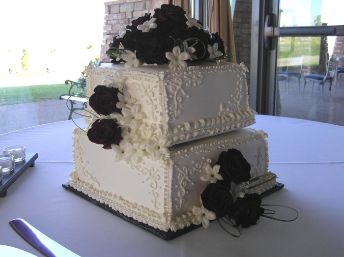 Square-Stacked-Elegance-Wedding-Cake Dazzling and Stunning Outdoor Wedding Decorations
