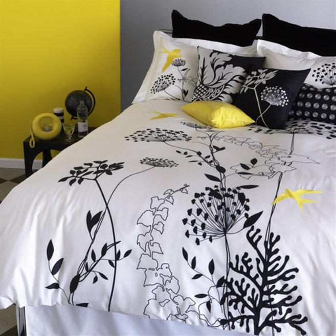 beautiful-bed-linen-design-for-bedroom-accessories-anis-yellow-duvet-set-by-blissliving-foto-image-01-657x657 Modern Designs Of Luxurious Bed Sheets