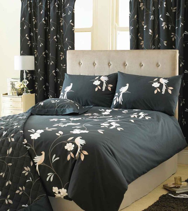 black-and-white-Beds-Bedsheets-designs