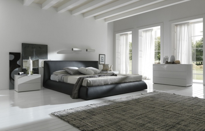 black-and-white-bedroom-design-for-2013-design-guide Fabulous and Breathtaking Bedroom Designs