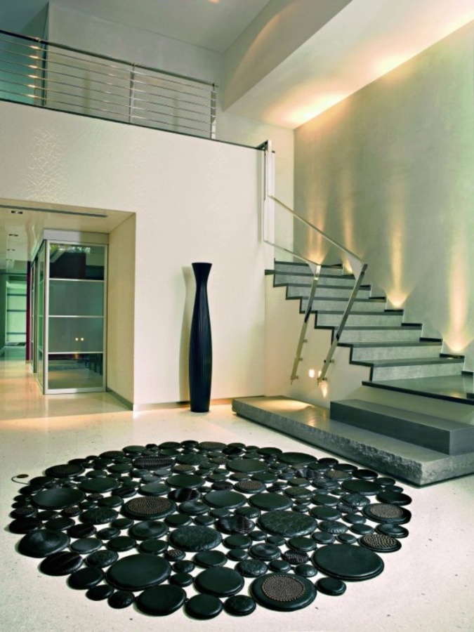 black-circle-leather-rugs-design-from-Pachamama