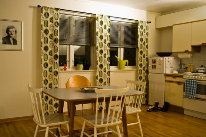 Kitchen Window's Curtain For Privacy And Decoration 6 cool-simple-kitchen-curtains
