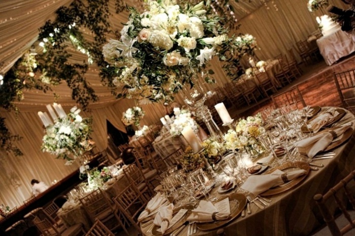 garden-wedding-champagne-and-ivory 50 Fabulous and Breathtaking Wedding Centerpieces
