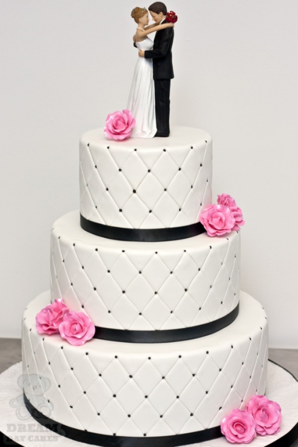 50 Mouthwatering and Wonderful Wedding Cakes 33 michelle-wedding-cake-full