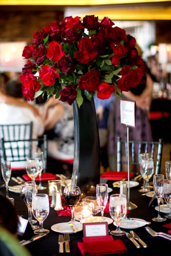 tall-red-floral-centerpieces 50 Fabulous and Breathtaking Wedding Centerpieces