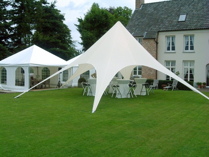 tent. Dazzling and Stunning Outdoor Wedding Decorations